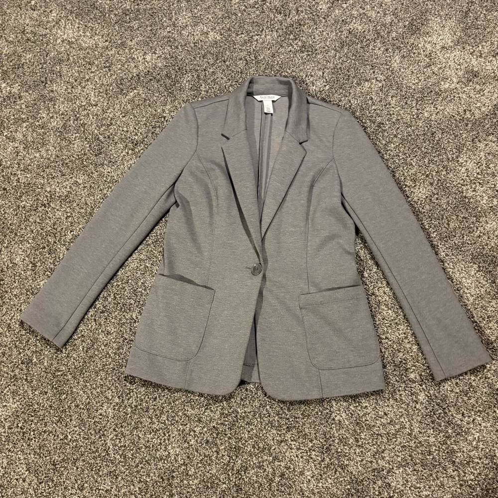 White House Black Market Women's Gray Blazer - Size 2
